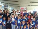 Grupo de niños que volaron por la Copa Airlines